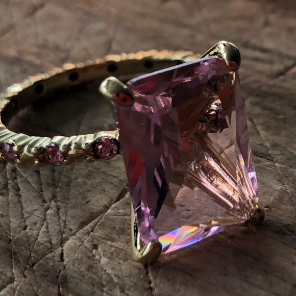 Huge Pink Faux Pink Gem Stone Ring with Pink Pave Band size 8.5 - Picture 3 of 4